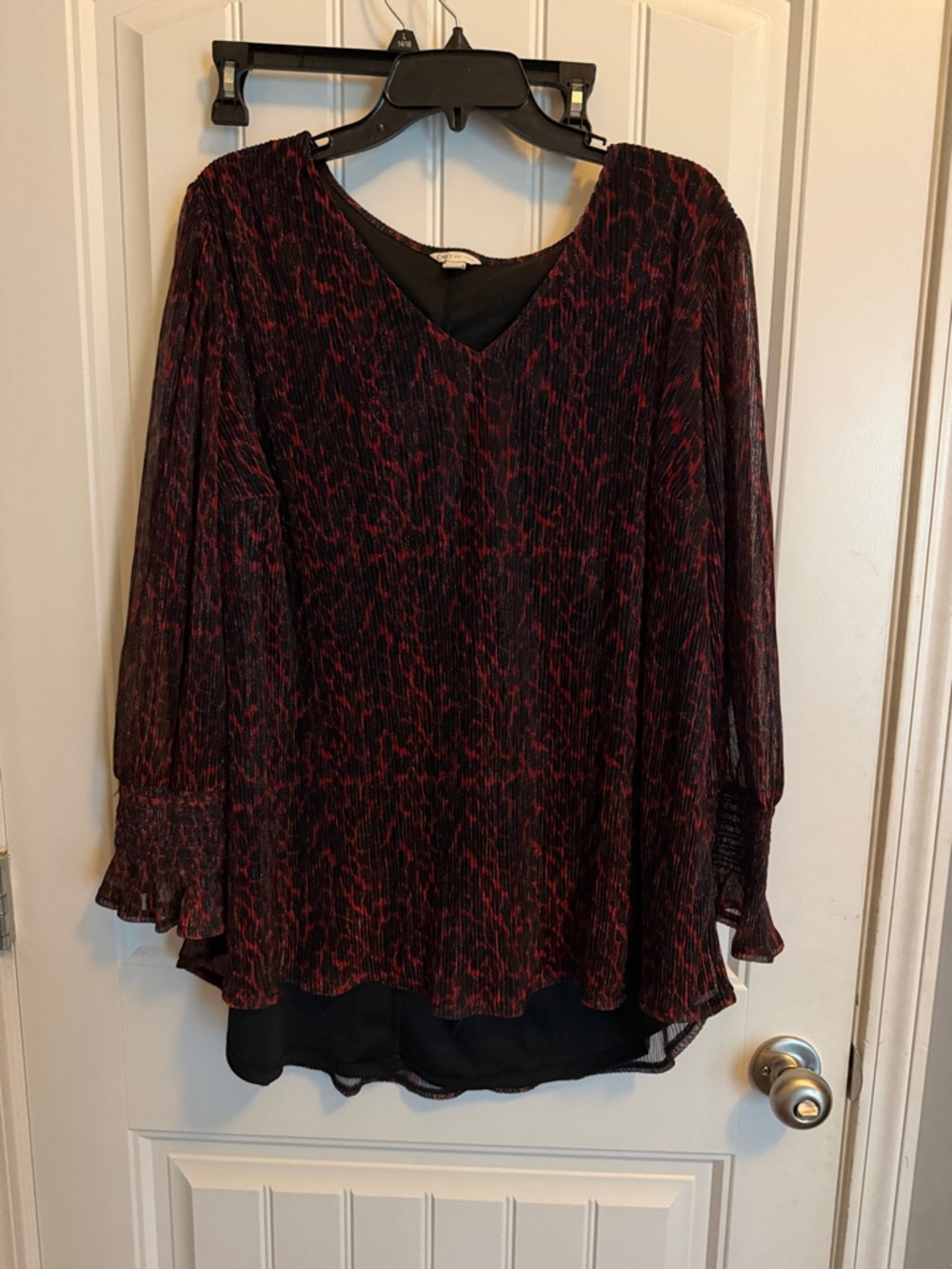 Cato Red and Black V-Neck Pleated Long Sleeve Blouse